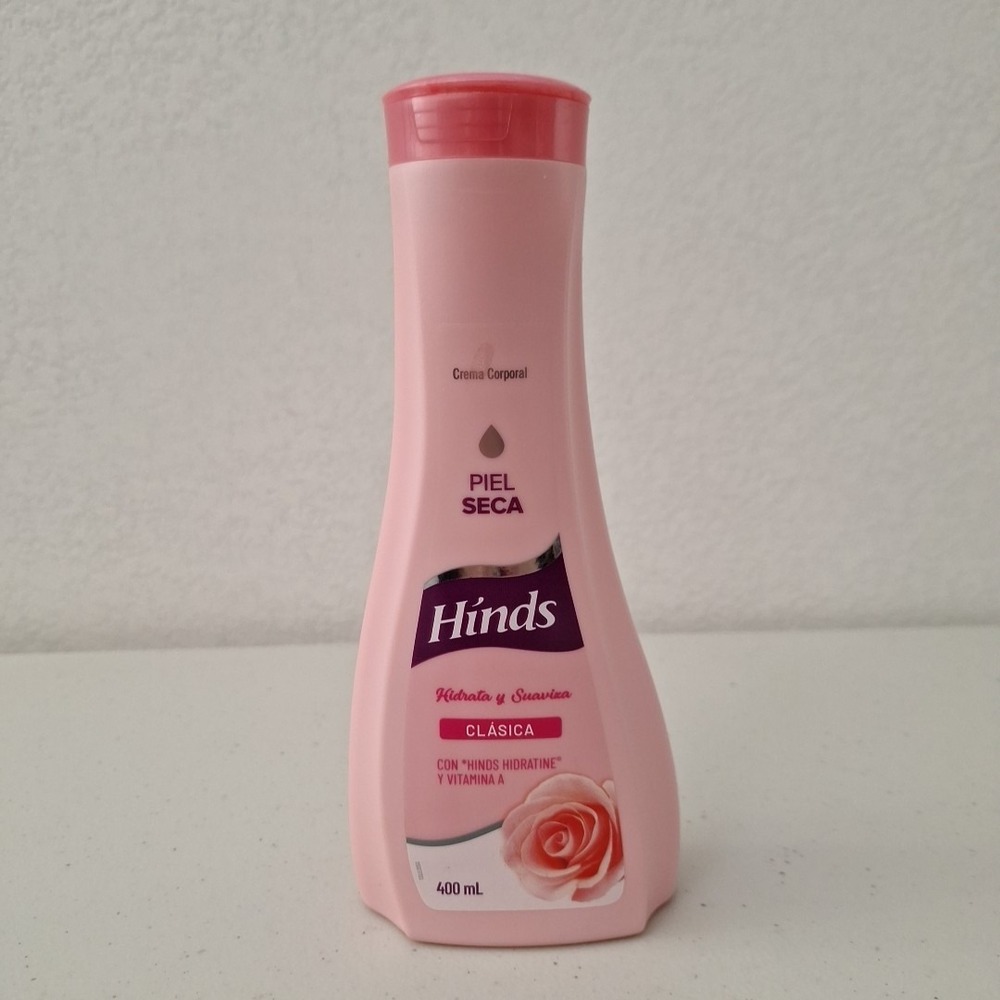 Hinds Classic Lotion for Dry Skin Hidratine Vitamin A Moisturizes  X-LARGE 400mL